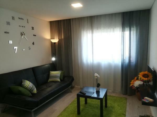 פומבל Iris Apartment מראה חיצוני תמונה